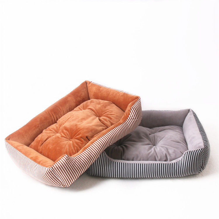 Hallupets 이동할 수 있는 큰 안락한 애완 동물 침대 Xl 크기 1580g 호화스러운 개집